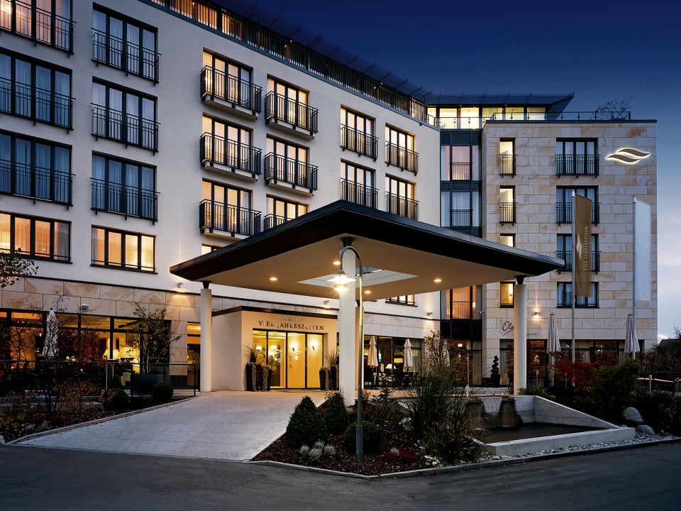 Außenansicht Hotel Vier Jahreszeiten Starnberg