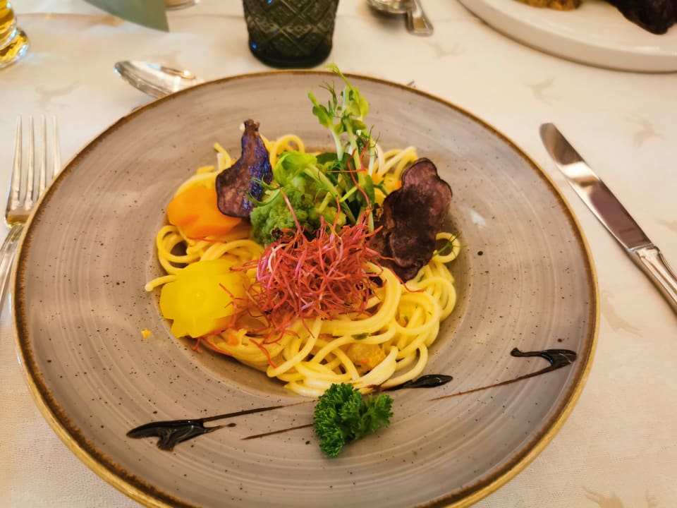 Gastro ALMGUT Mountain Wellness Hotel