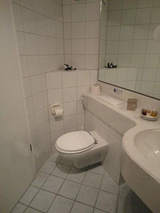 Badezimmer 69 Flair Hotel Vier Jahreszeiten