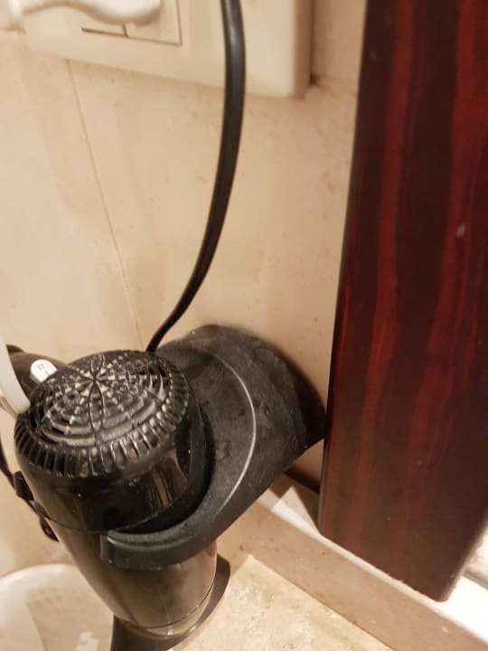 Zimmer Brayka Bay Resort