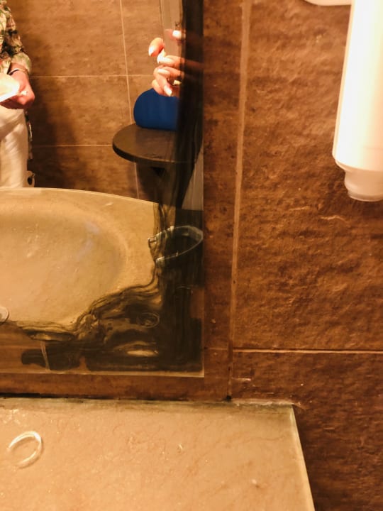 Zimmer Sandy Beach Resort