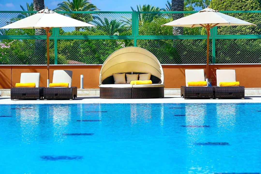 Poolside Hilton Alexandria King's Ranch