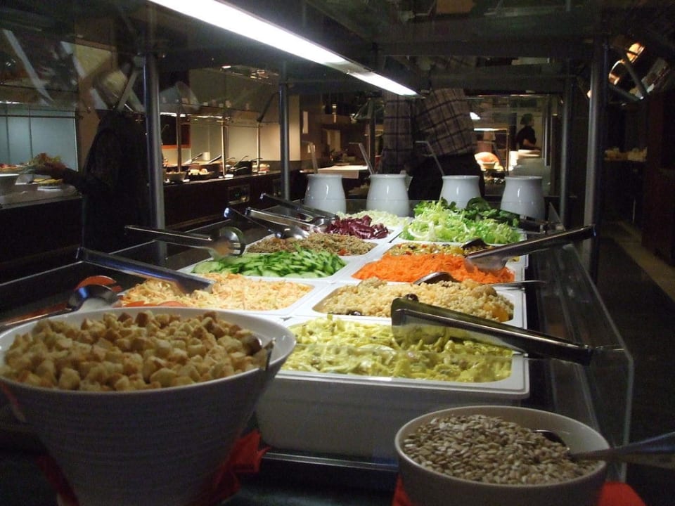 Abendessenbuffet in der Stüva, Hotel Laudinella Hotel Laudinella