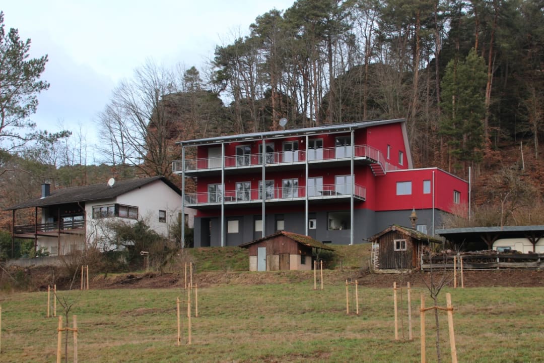 Außenansicht Wachtfels-Lodge