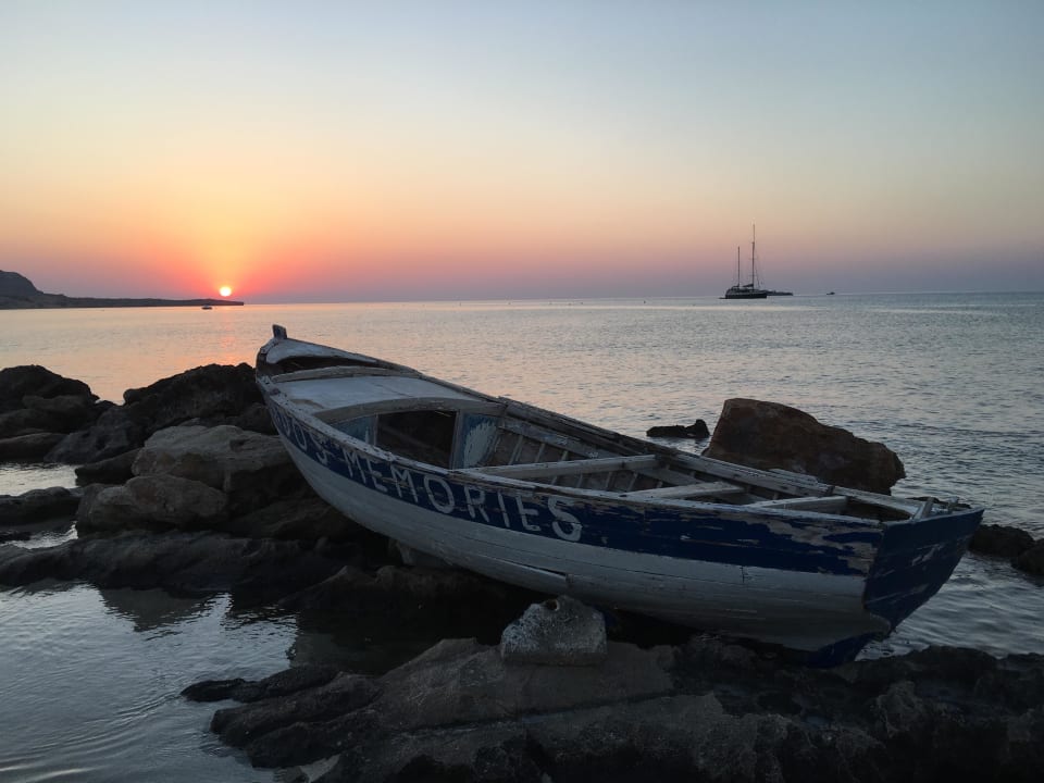 Sonnenaufgang Lindian Dream Seaside Resort