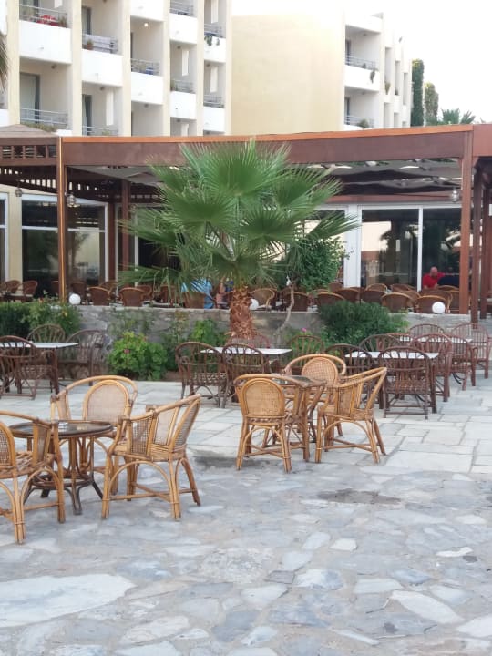 Gastro Dessole Dolphin Bay Resort