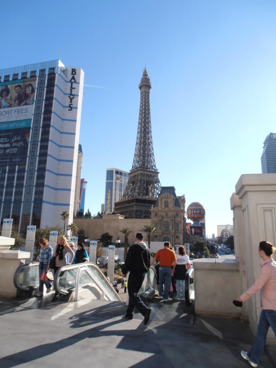 Dahinter das "Paris" ... Horseshoe Las Vegas