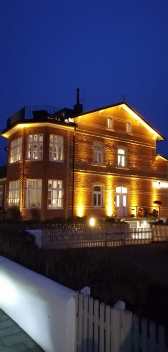 Außenansicht Hotel Yachtclub