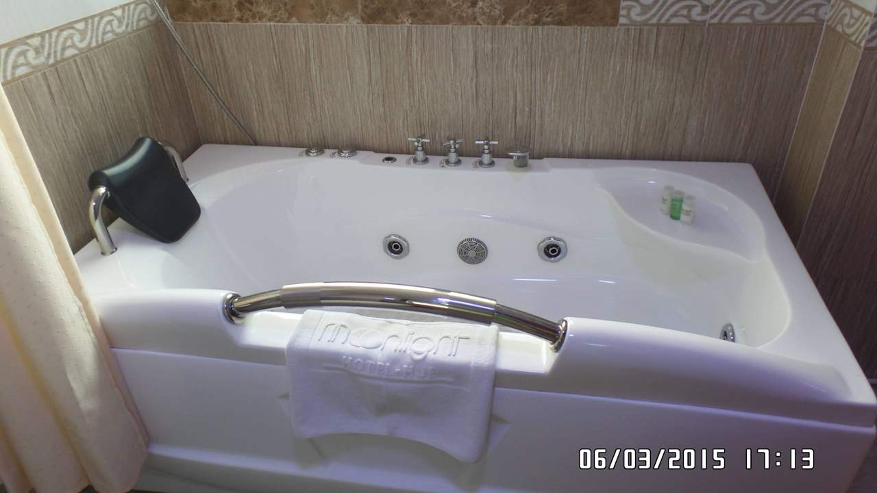 Badewanne Hotel Moonlight Hue