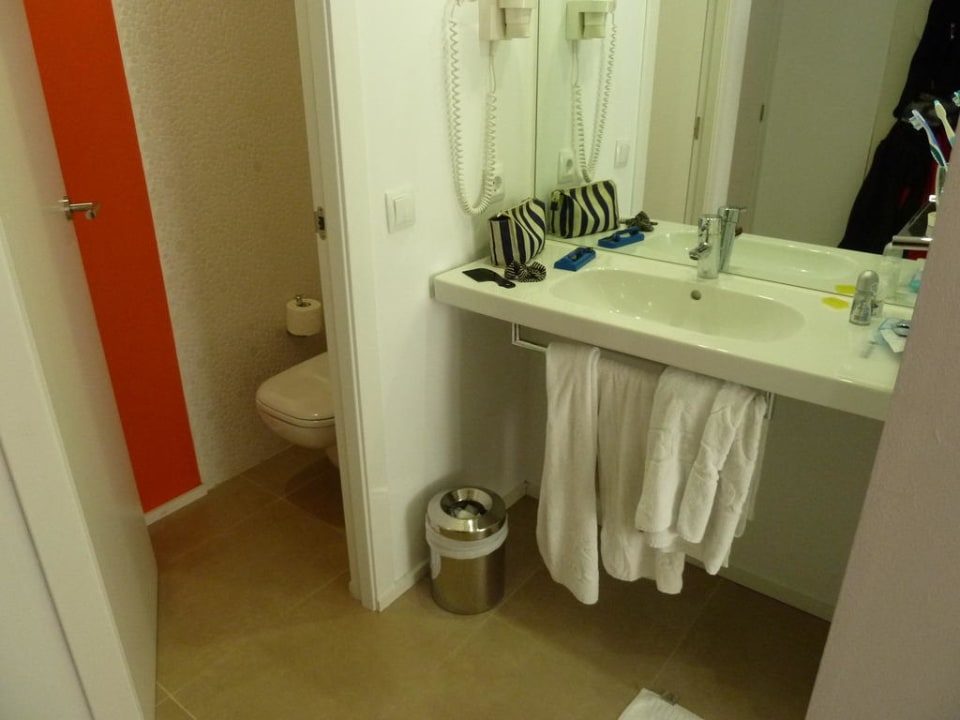 Lavabo und WC Iberostar Waves Bahia de Palma