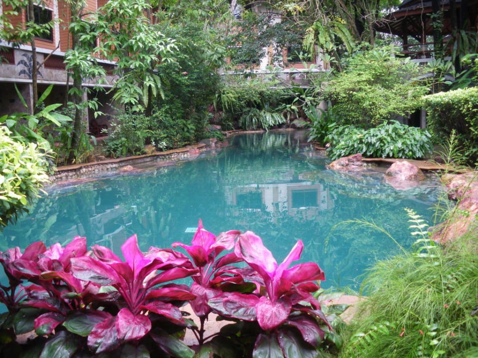 Pool im Garten (Innenhof) 100 Islands Resort & Spa