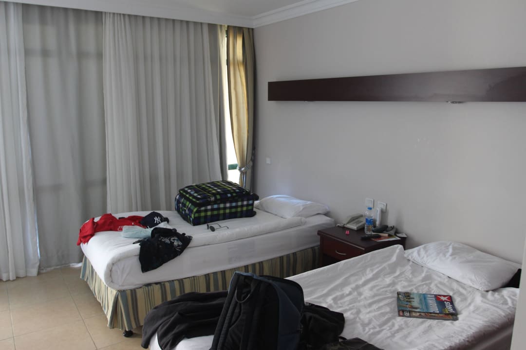 Hauptzimmer mit Einzelbetten Hotel Meryan