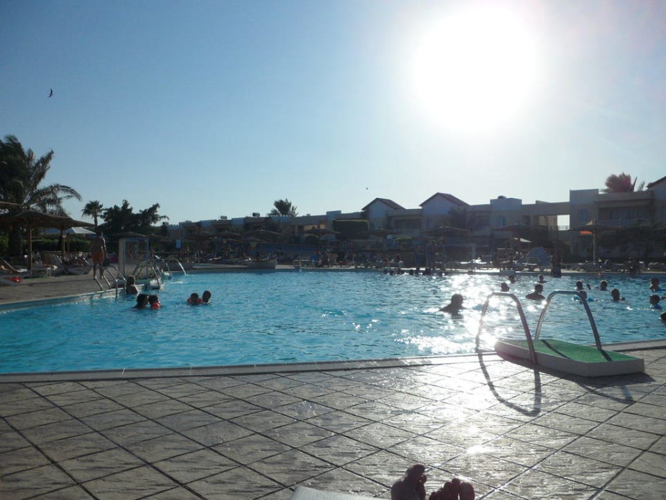 Active Pool Golden Beach Resort