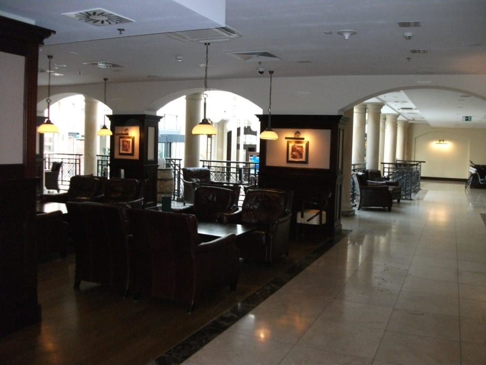 Bar in der Lobby Hotel Radisson Blu Gdańsk