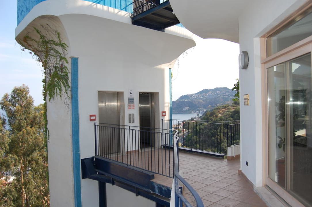 Elevator Hotel Antares