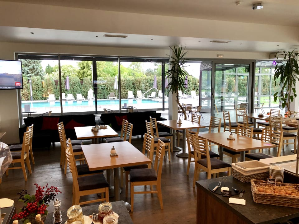 Gastro Hotel Aura Design & Garden Pool