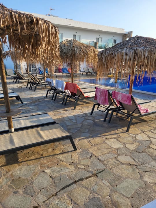 Pool Sunshine Hotel