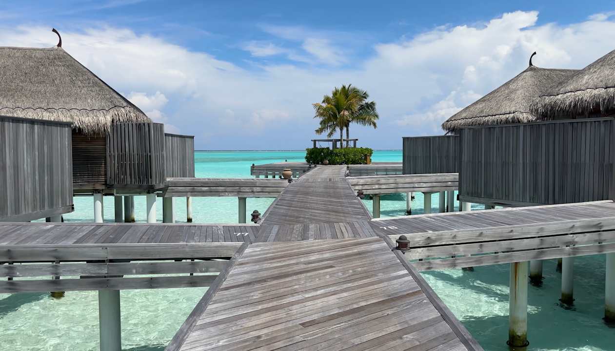 Außenansicht Constance Moofushi Maldives