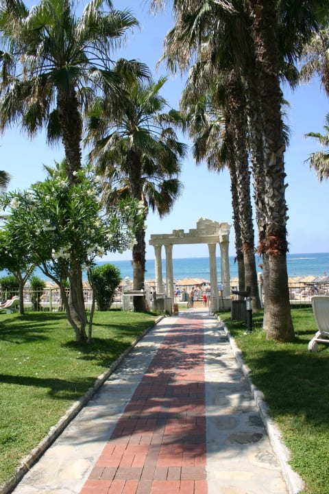 Weg zum Strand Hotel Defne Star
