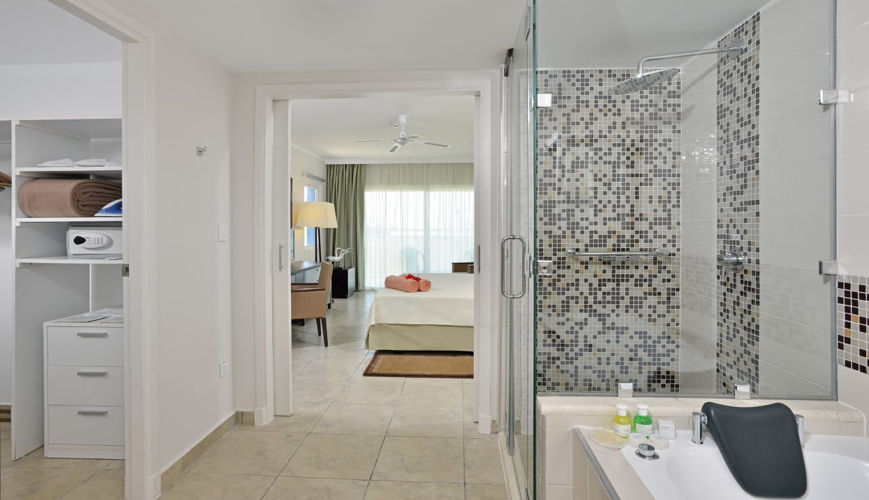 Zimmer Melia Jardines del Rey