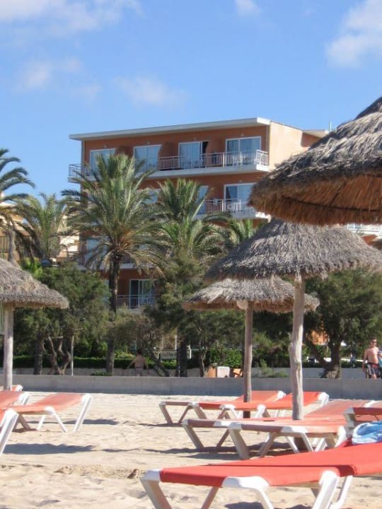 Blick vom Strand zum Hotel HSM Golden Playa