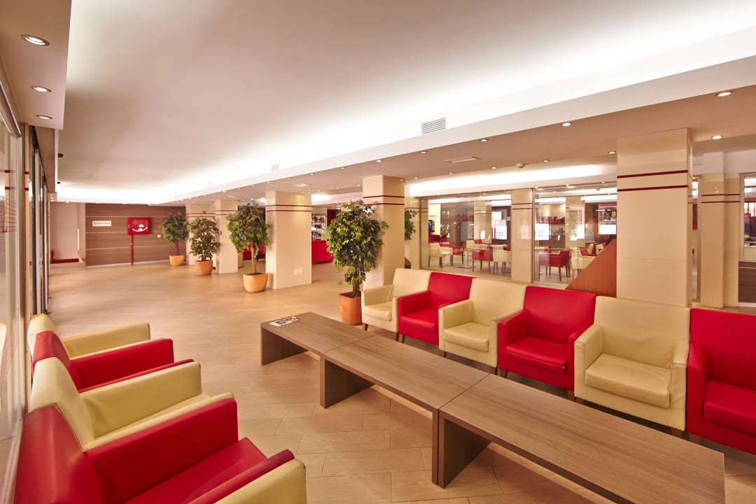 Lobby MLL Hotel Caribbean Bay