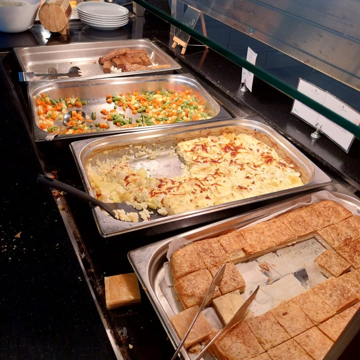 Gastro White Dreams Resort & Anex