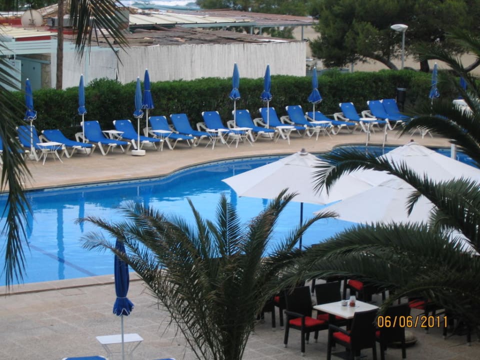 Am Morgen Universal Hotel Castell Royal