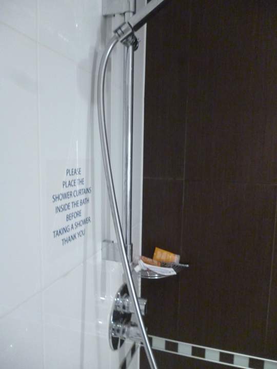 Łazienka Crowne Plaza London - Gatwick Airport