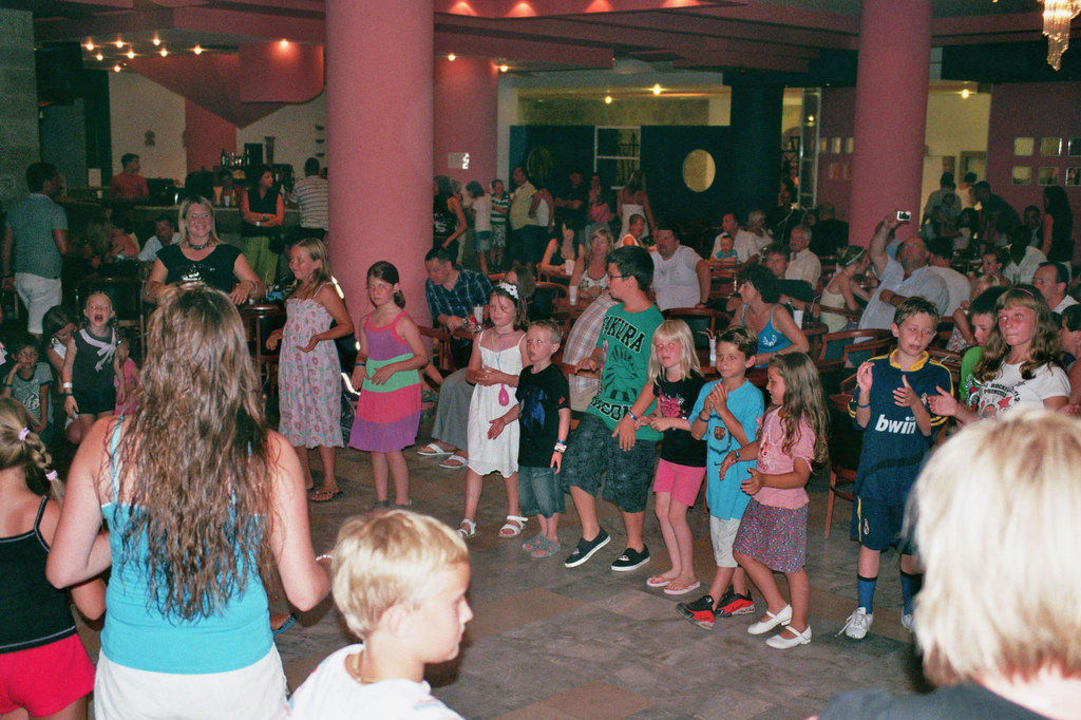 Bar und Kinderanimation Doreta Beach Resort & Spa