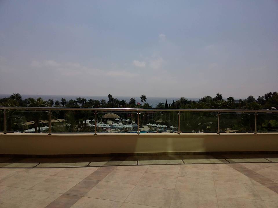 Ausblick von der Terrasse der Lobby  Saphir Resort & Spa