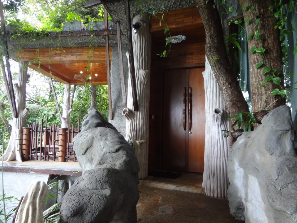Eingangstür und Terrasse Panviman Resort Koh Phangan