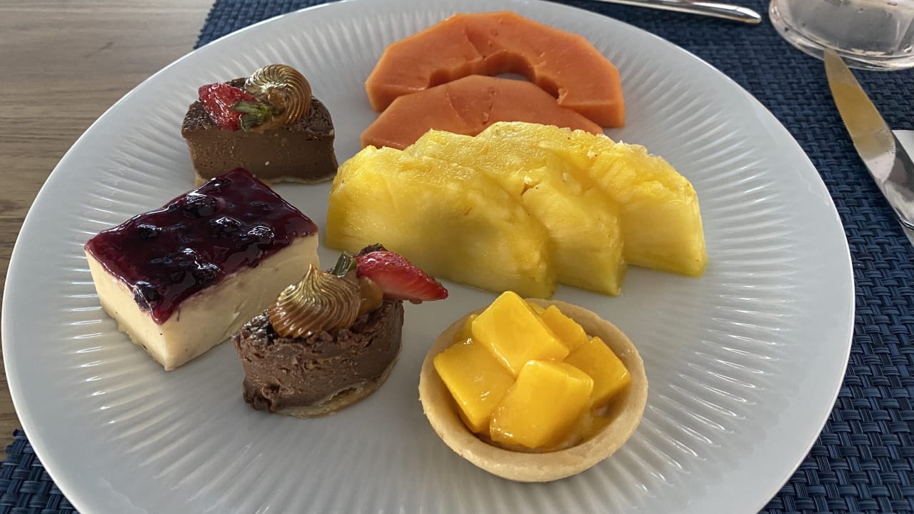 Gastro Serenade All Suites - Adults Only Resort