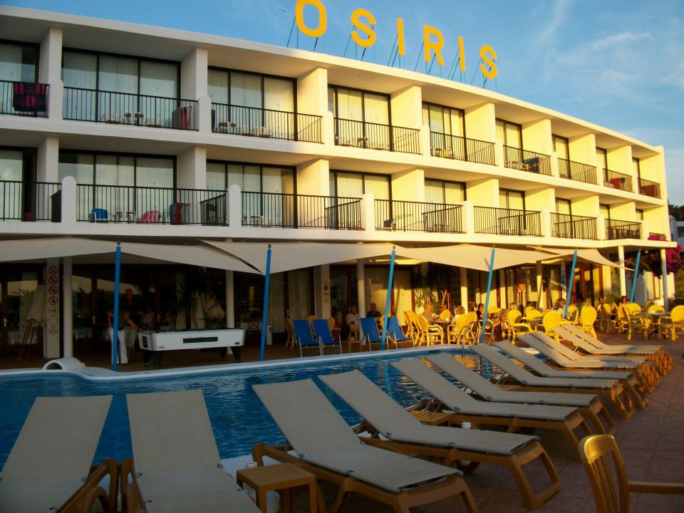 Von der Meerseite aufgenommen Hotel Osiris