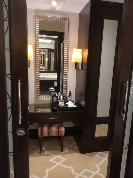 Zimmer The St. Regis Doha