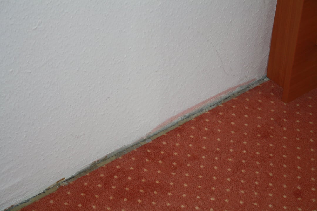 Boderleisten fehlen fast überall Vitalhotel Gosau