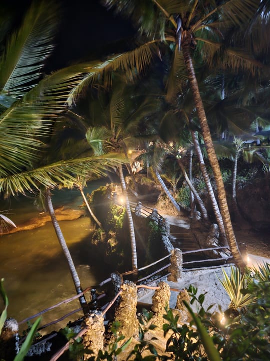 Gartenanlage Bahari Beach Hotel