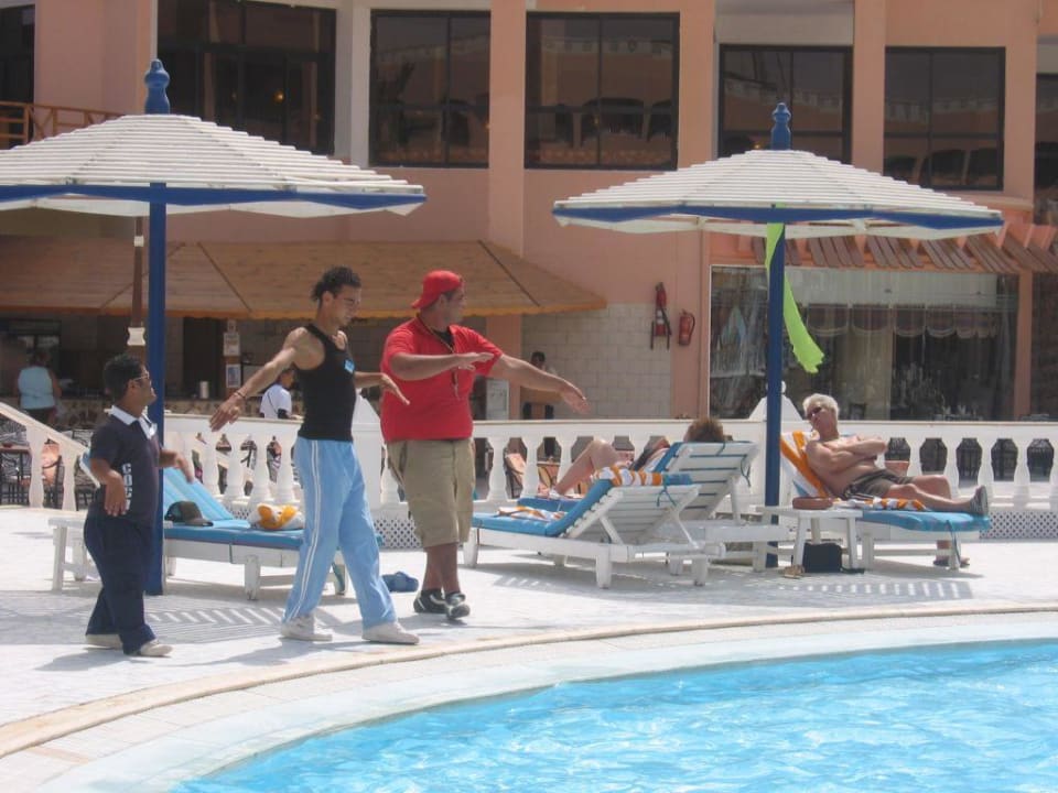 Animations Team Beach Albatros Resort