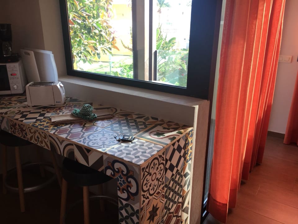 Küchenzeile Tresen Alhambra Boutique Apartments by PMC Resorts