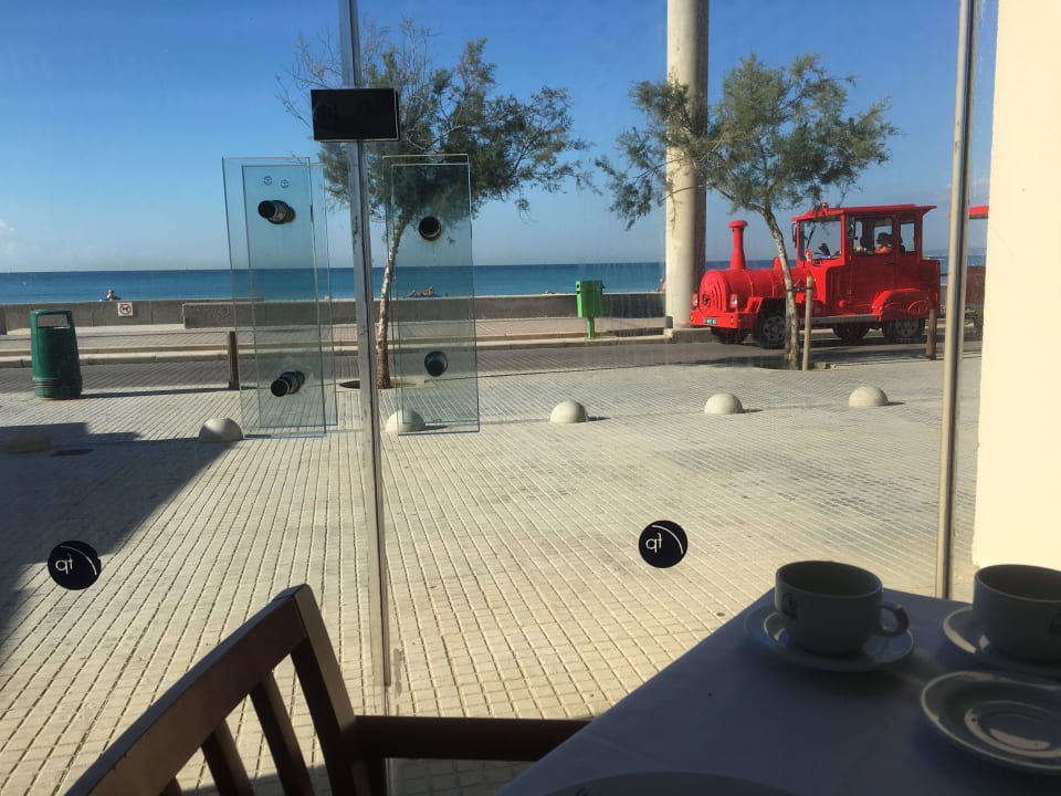 Blick vom Frühstückstisch Aparthotel Fontanellas Playa
