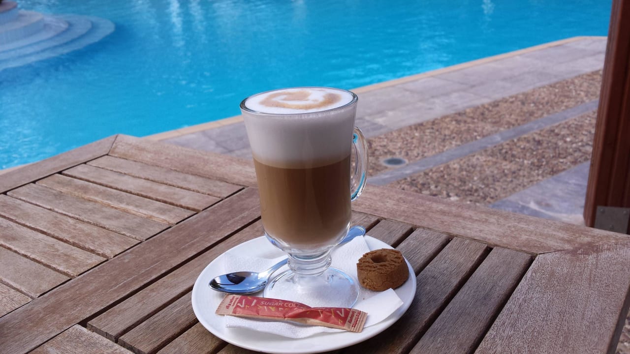 Poolbar - bester Latte Macchiato Phãea Cretan Malia