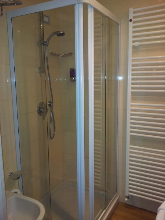 Badezimmer Caravel Bike Hotel