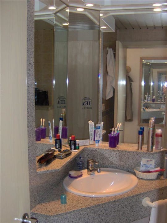 Blick ins Bad Corallium Beach by Lopesan Hotels - Adults only