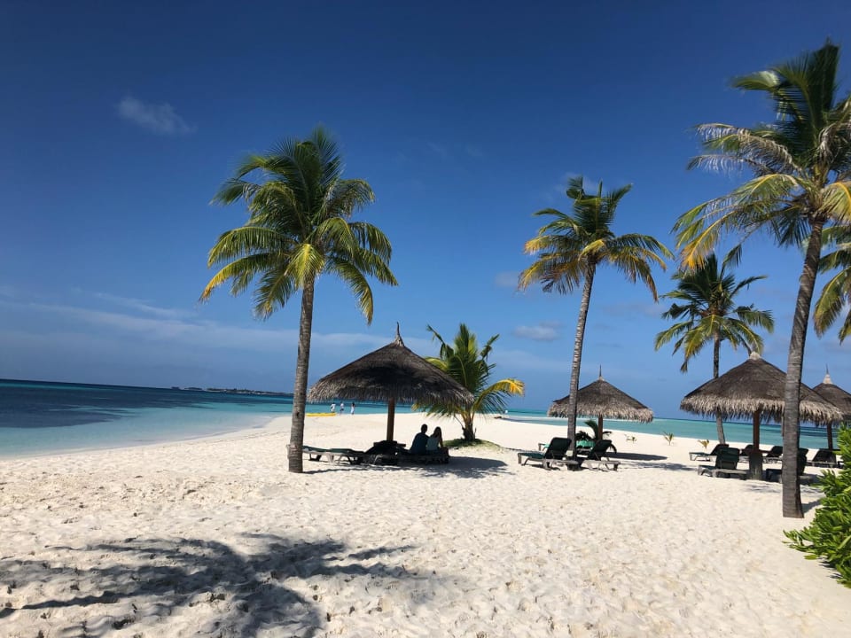 Strand Kuredu Island Resort & Spa