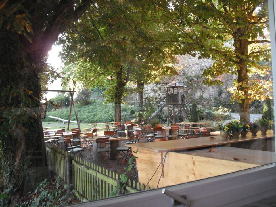 Biergarten des Hotels Hotel Schloß Hornberg
