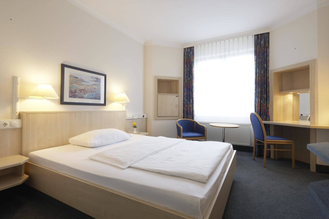 Standard Einzelzimmer IntercityHotel Magdeburg