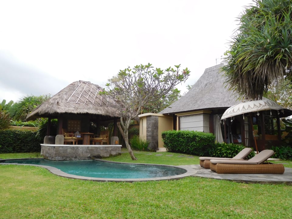 Bungalow mit Privatpool WakaGangga Resort