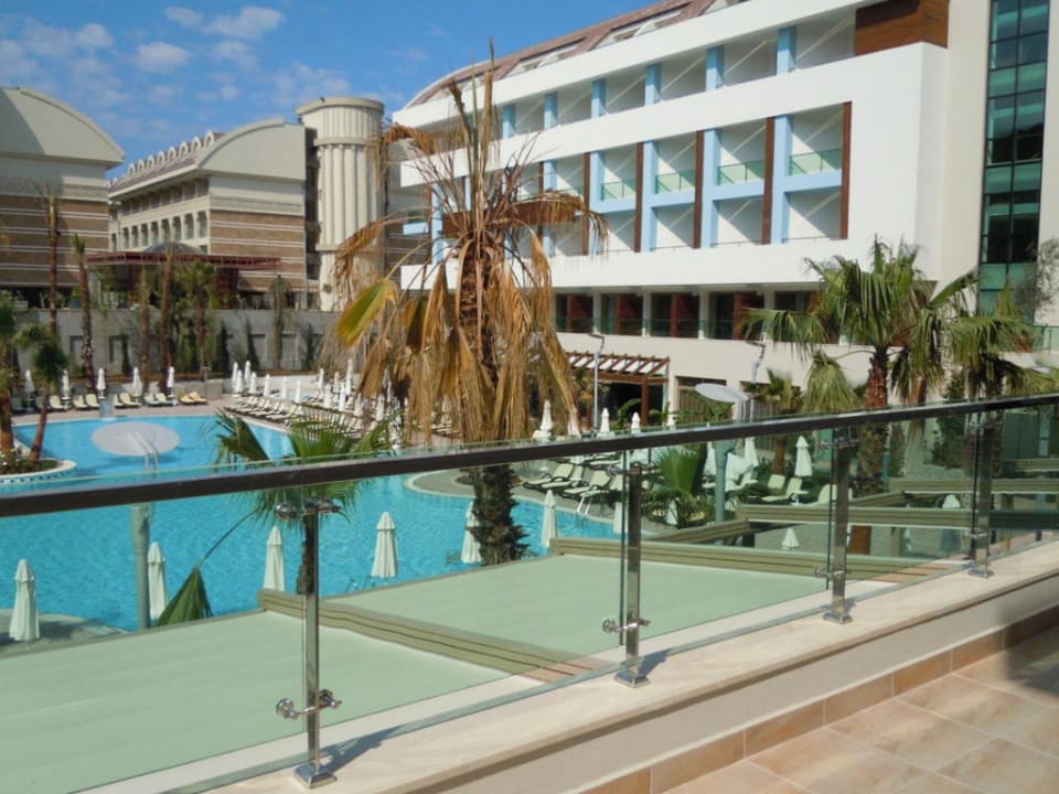 Aussicht vom Balkon der Lobby Port Side Resort Hotel