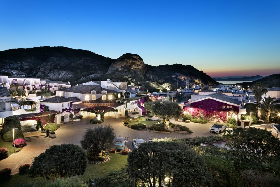 Außenansicht Grand Hotel Poltu Quatu