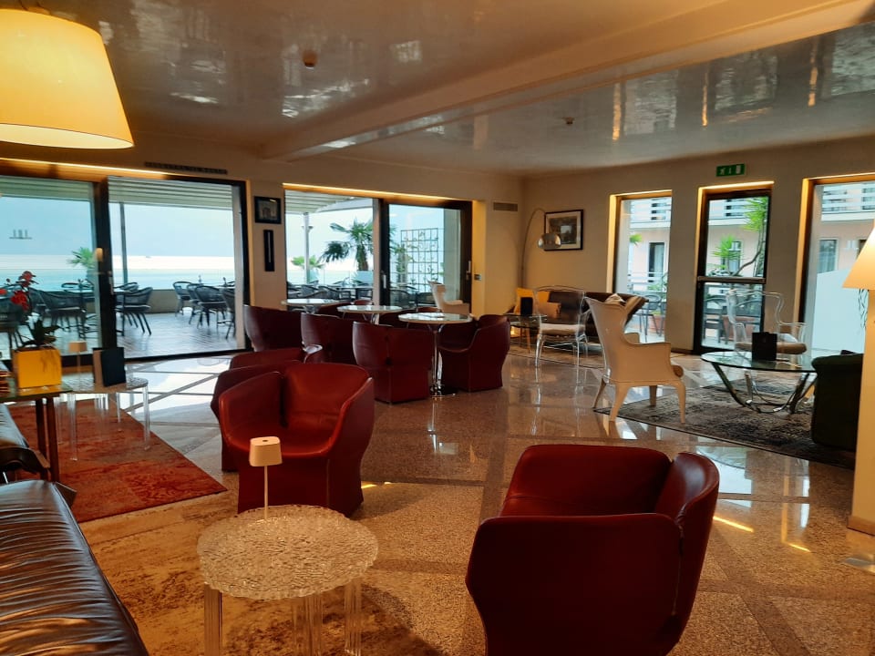 Lobby Hotel Castello Lake Front